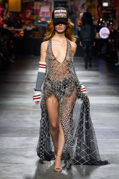 Look 52